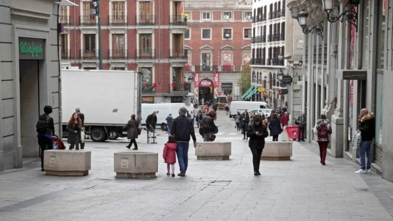 Spanja konfirmoi të mërkurën 1,772 raste të reja nga coronavirusi
