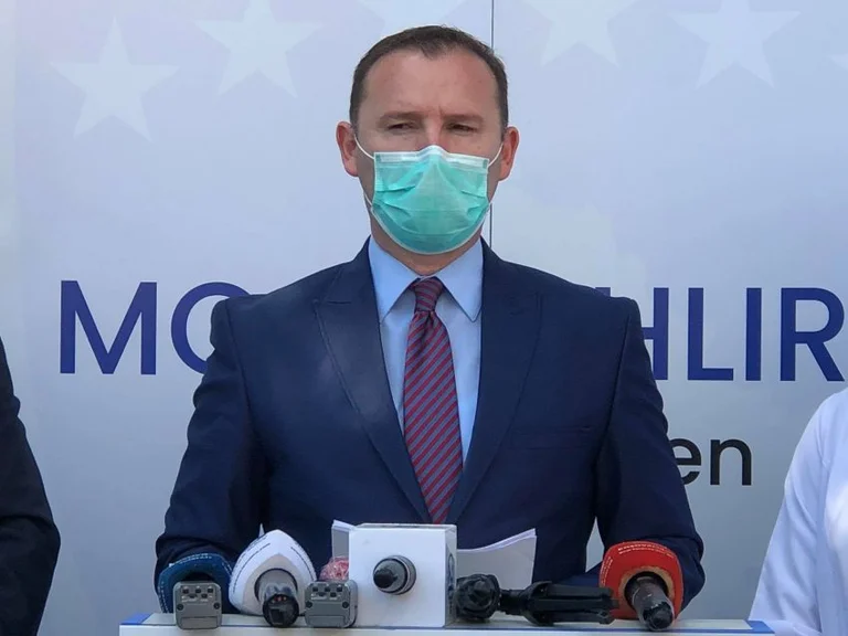 Pas presionit, Zemaj e anulon vendimin e djeshëm për rregullimin e çmimit të barnave