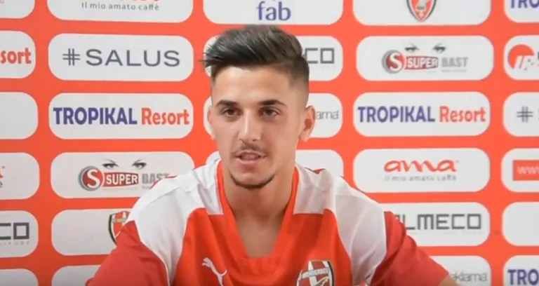 Futbollisti nga Kosova transferohet te skuadra e njohur në Shqipëri