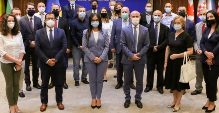 “Një në Shërbim, Një në Ministri”: Çka nënkupton ndryshimi që bëri Haradinaj-Stublla në MPJ