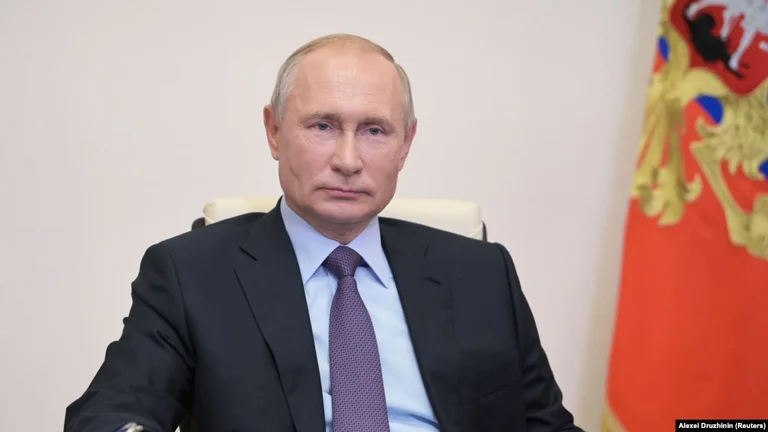 Putin firma la ley: Rusia puede celebrar elecciones durante tres días