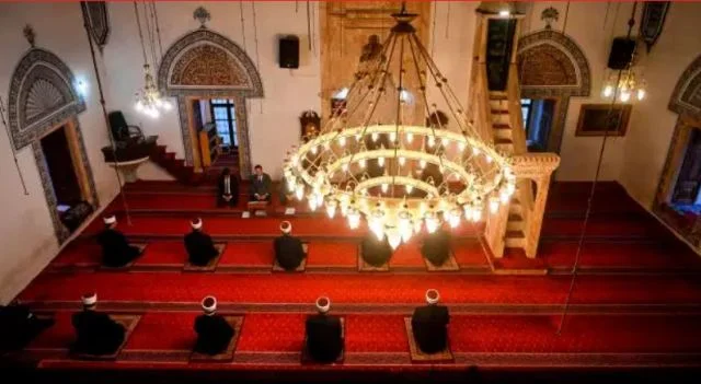 Muslimische Gläubigen feiern Kurban Bayram heute