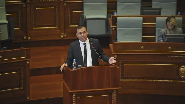 Vetevendosje stated against budget vote