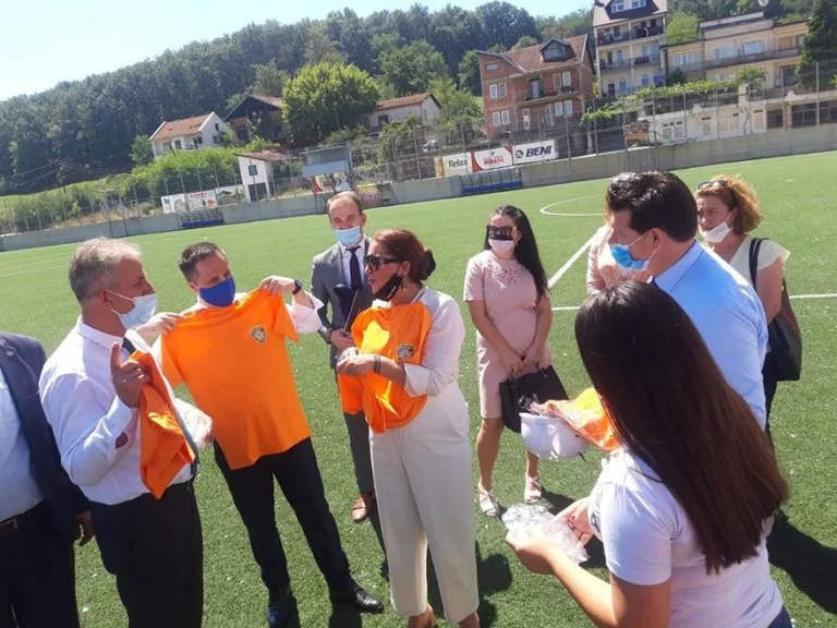 MKRS a alloué 200 mille euros au stade de la ville de Suhareka