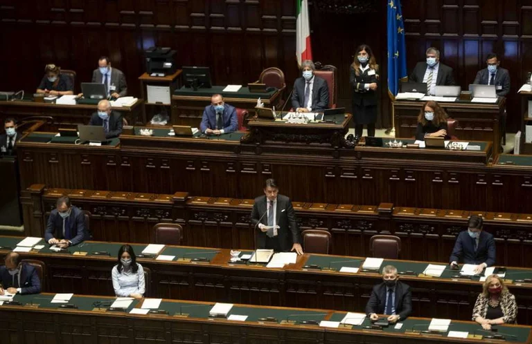 Italy holds borders closed by August 10th, health emergencies extended until October