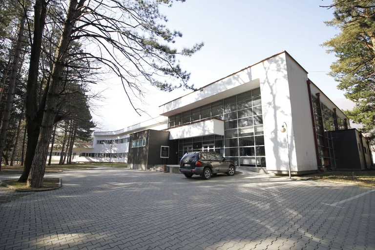 Peja Hospital: 10 patients in serious condition, 6 doctors infected with coronarys