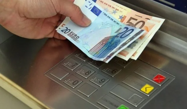 Finance Minister Shows 170 Euro wages executed this week
