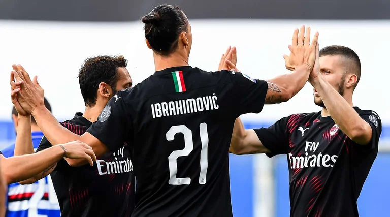 Super Ibrahimovic scrive storia in Serie A