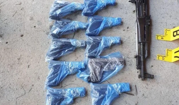 Kosovo-Polizei untersucht über 40 Waffen in Pristina
