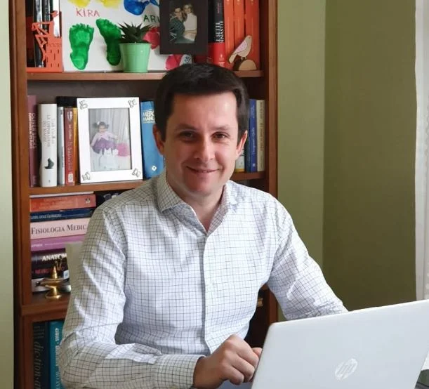 Docteur albanais : utilisez le bon masque ou laissez la conversation.