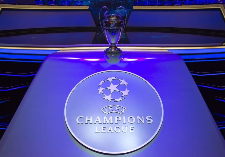 Was wir alle hören wollen, ist die U. EFA plant, die Türen für CL final zu öffnen