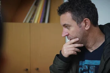 Réalisateur du Kosovo : La Serbie réalise des films pour la guerre au Kosovo, alors que nous avons passé cette année