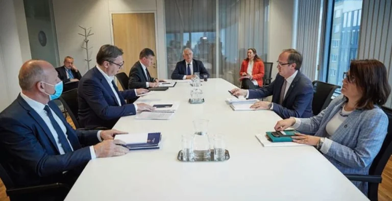 Hoti: diálogo interconectado por la UE en Bruselas coordinado con Estados Unidos