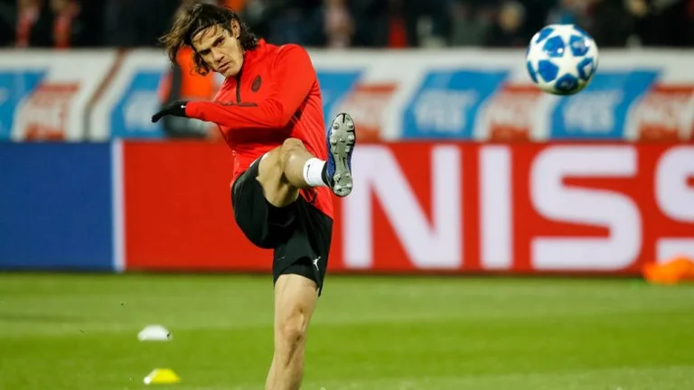 Superattacker Cavani cerca del pobre club portugués