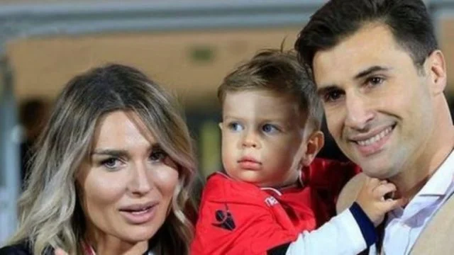 Cana festeggia il suo compleanno, moglie rende le sue preghiere uniche in albanese
