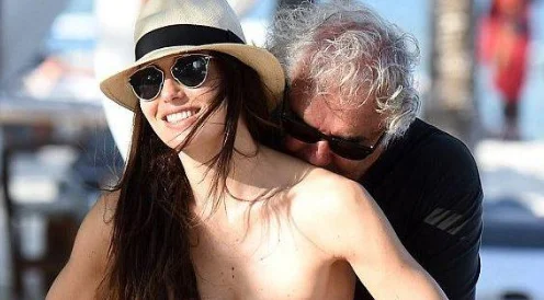 She left it as old, the Italian beauty makes her regret to the 70-year-old boss of Formula 1