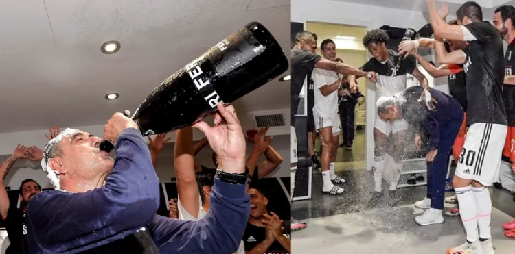 Sarri's mad party after you were declared champion last night: Festivald With champagne and cigarettes