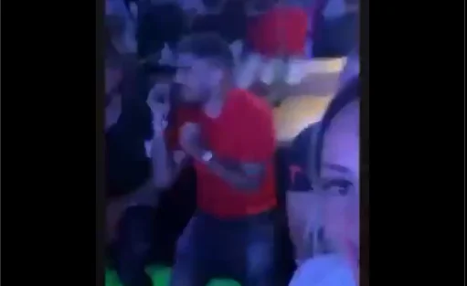 L'Espagne est furieuse, la star de La League danse sans masque dans la discothèque où 12 personnes sont infectées.