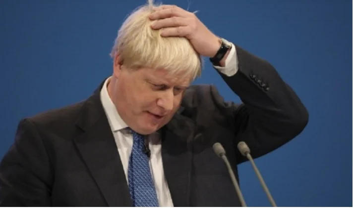 Johnson accetta la cattiva gestione dal suo governo