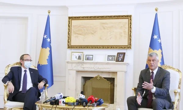 Caldo per la seconda volta nell'ufficio di Thaci
