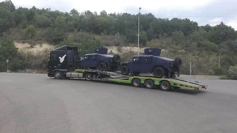 Military tools, gift from America enter Kosovo