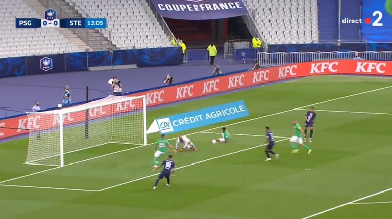 Neymar the showman, look at the goal he just scored against St. Ettienne in the Cup final