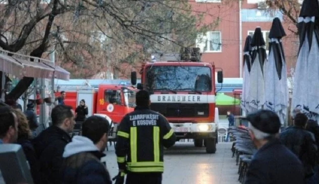 Zjarrfikësit: Mos na detyroni që të protestojmë