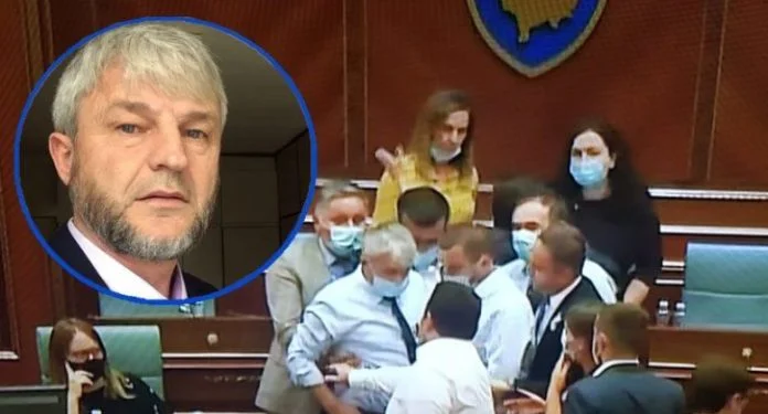 ‘Ule gishtin se ta fus…’, Peci thotë se Xhavit Ukaj përdori fjalë banale ndaj Vjosa Osmanit