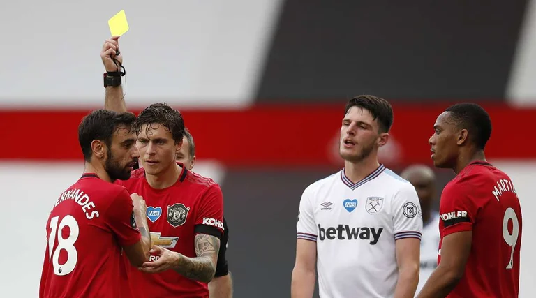 Tjetër rrëshqitje nga Man United, ia vëshitrëson vetes gjërat për top katërshe