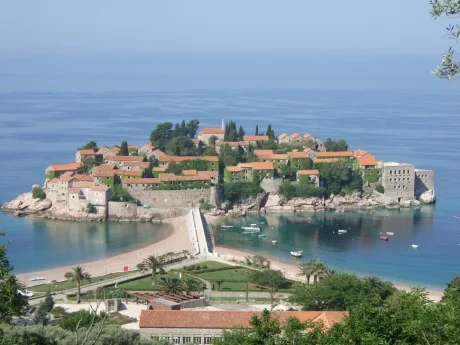 Në Mal të Zi, 98 raste të reja me COVID-19