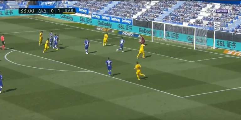 Leo Messi gati sa nuk futet me top në rrjetë – shikoni golin që sapo e shënoi kundër Alavesit