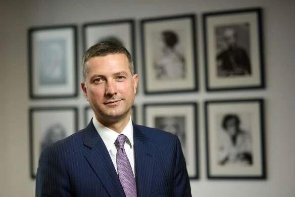 Çollaku ia thyen mendjen Carl Bildit, e mbështet njohjen reciproke