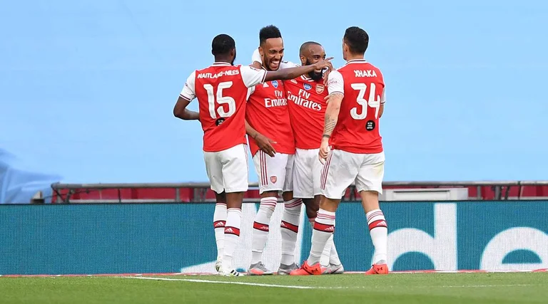 Arteta i jep ‘shkollë’ mësuesit të tij – Arsenali i fortë për Man Cityn, kalon në finale të FA Cup