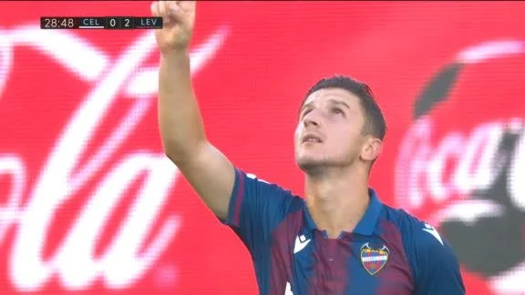 Insanet Enis White, segna due gol in La League