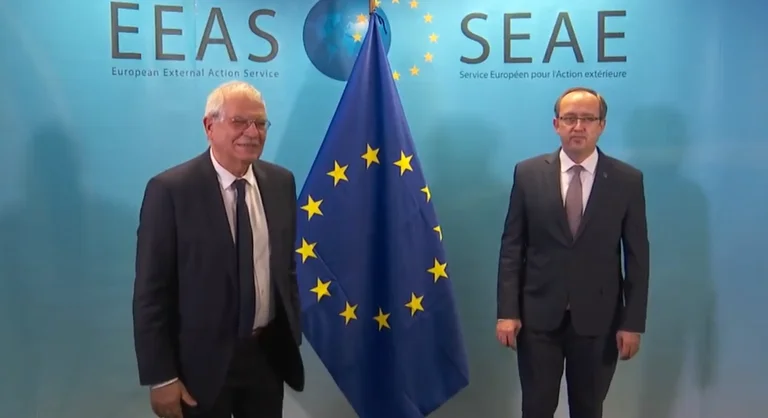 Borrell incontra Hot a Bruxelles