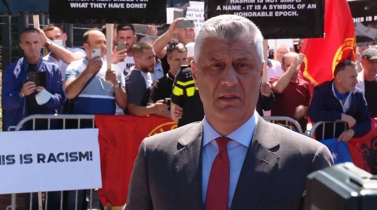 Inizia l'intervista di Hashim Thaci