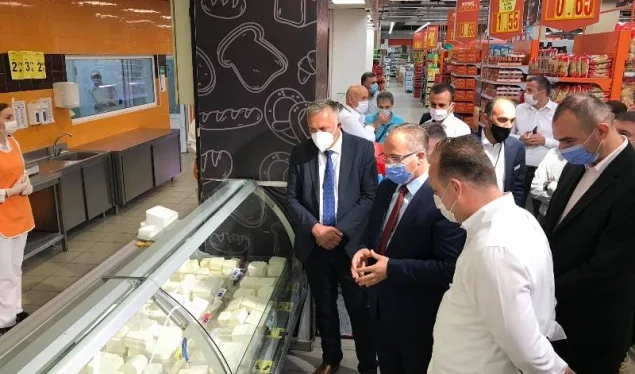 Krasniqi commence l'inspection des marchés, demande la mise en œuvre de mesures contre Covid-19