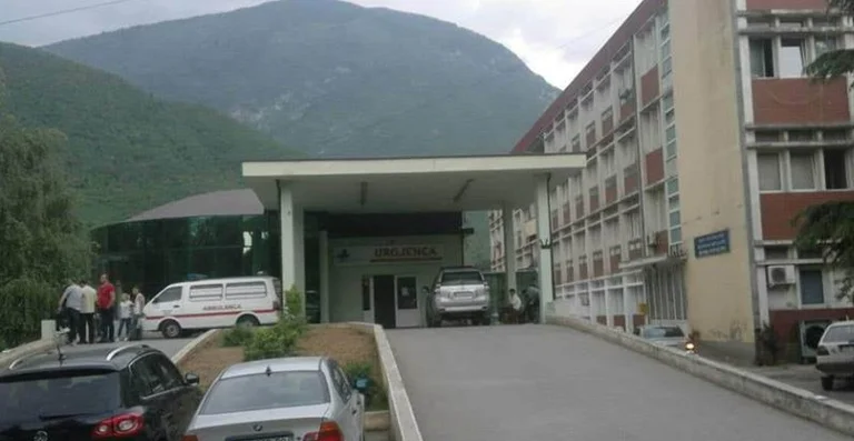 The Peja Hospital is treating 64 coronary patients, three in a more serious condition.