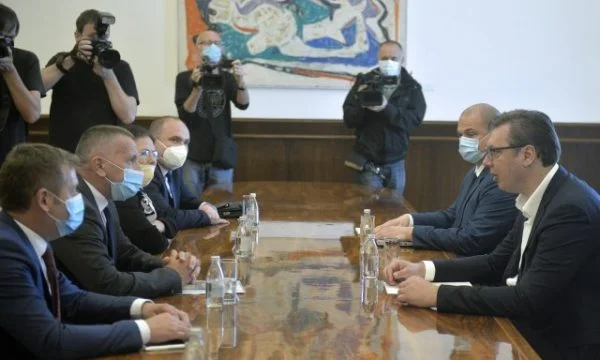 Tal Albaner bitten Minister Vucinqi um