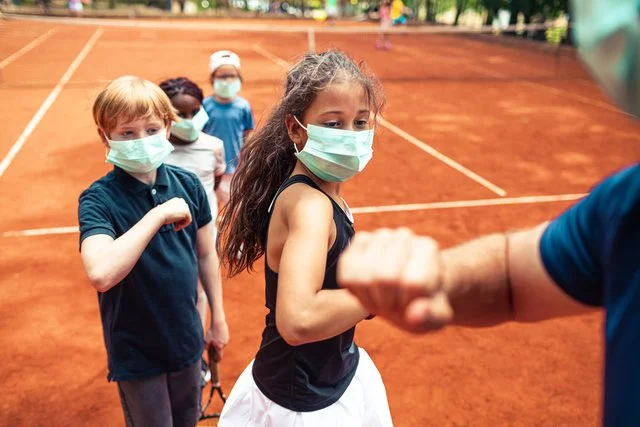 Should children wear the mask when playing? Experts Answer