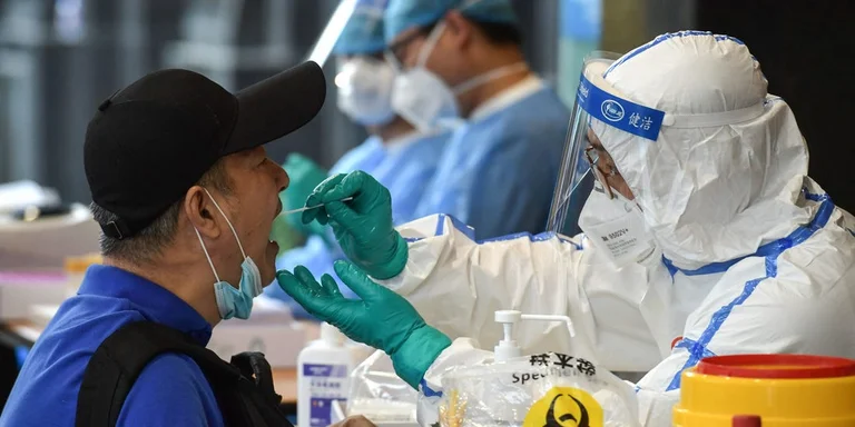 China registra cinco nuevos casos con COVID-19
