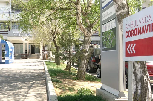 Dos mil y 562 casos coronarios activos en Kosovo