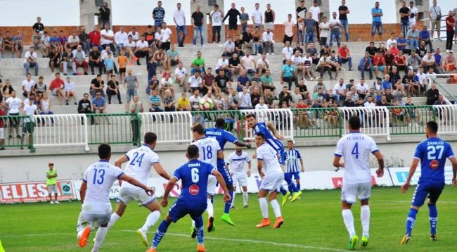 Pristina luce, formazioni ufficiali