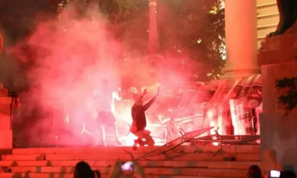 Balkans haben keine Ruhe: Massenproteste in Serbien, Bulgarien