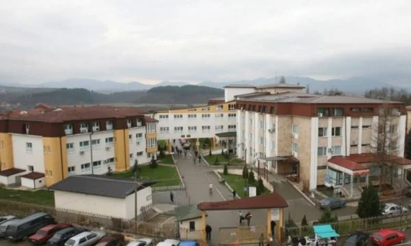 18 Patienten mit COVID-19 werden im Krankenhaus Gjakova behandelt.