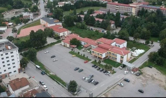 51 patients with Coddy-19 are being treated at Pec Hospital, one in serious condition.