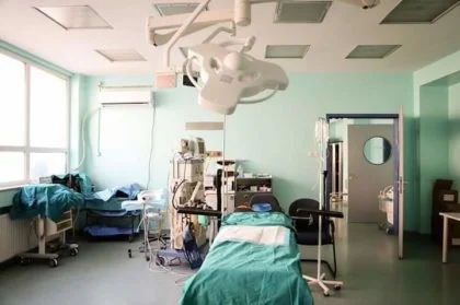 Krasniqi confirms 21-year-old who died after birth was affected by coronary