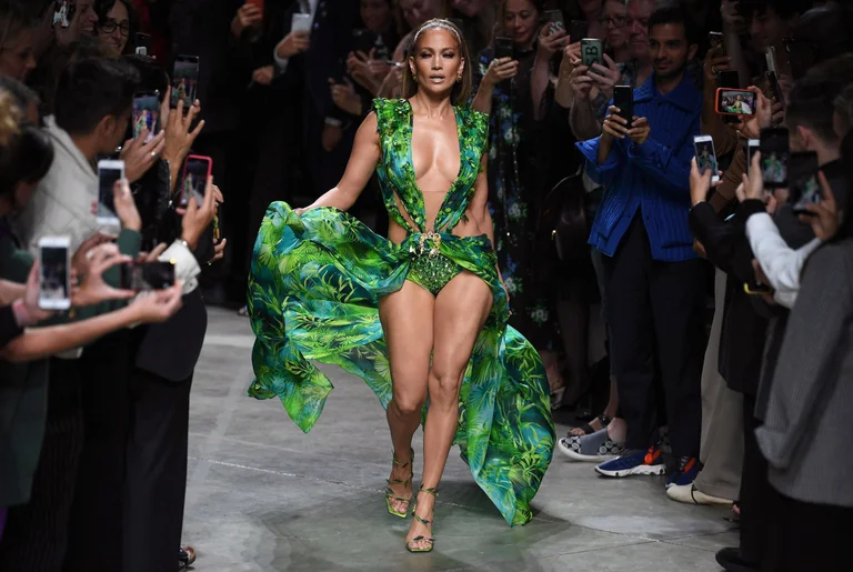 Du willst wissen, wie du diese außergewöhnliche Ansicht hält? Entdecken Sie Jennifer Lopez's tägliche Diät