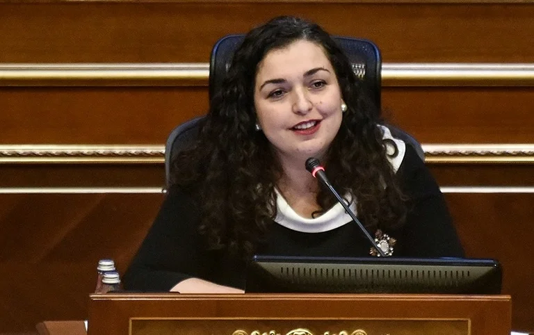 Nuk e bëri dje, Vjosa Osmani pritet ta drejtojë seancën e sotme