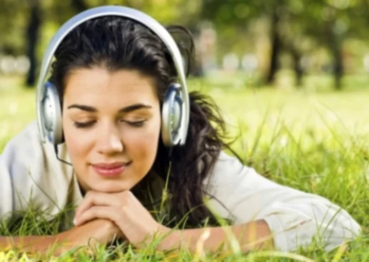 Tieni il tuo cervello più giovane ascoltando la musica